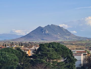 Foto 1 di 18 - Attico, mansarda in Vendita in Largo Salvador Allende 5 a Civita Castellana