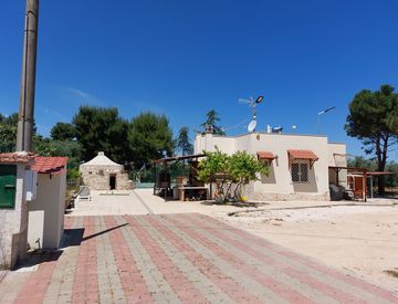 Foto 1 di 29 - Villa in Vendita in Strada Provinciale Molfetta Terlizzi 174 a Molfetta