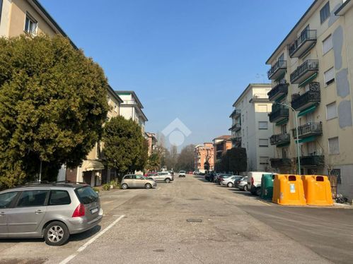 Negozio/Locale commerciale in Commerciale - Image 25
