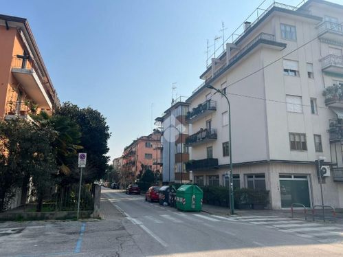 Negozio/Locale commerciale in Commerciale - Image 26
