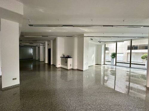 Ufficio in Commerciale - Image 1