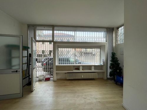 Negozio/Locale commerciale in Commerciale - Image 6