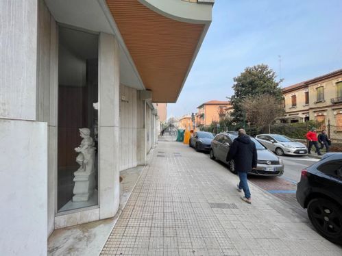 Negozio/Locale commerciale in Commerciale - Image 18