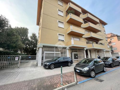 Negozio/Locale commerciale in Commerciale - Image 17