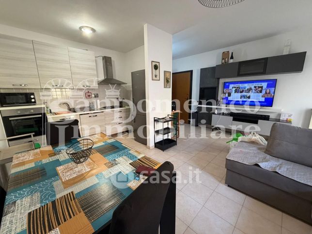 Appartamento in residenziale in Via Piastroni