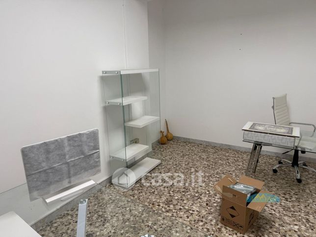 Ufficio in commerciale in Via Firenze