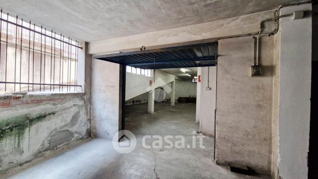 Capannone in commerciale in Via Barletta 158