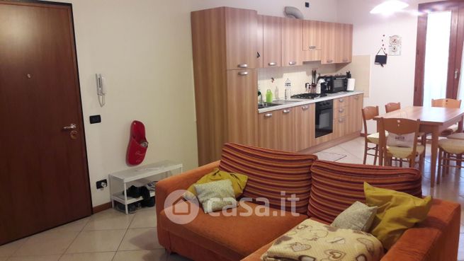 Appartamento in residenziale in Via Valmarana 60