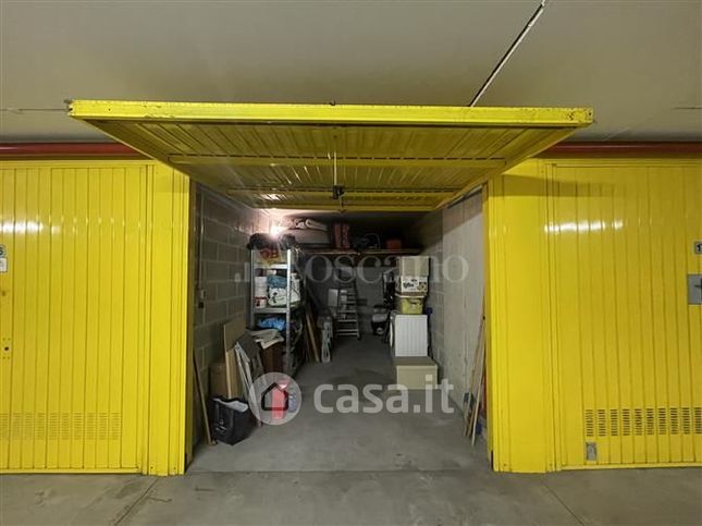 Garage/posto auto in residenziale in Via dei Ciclamini