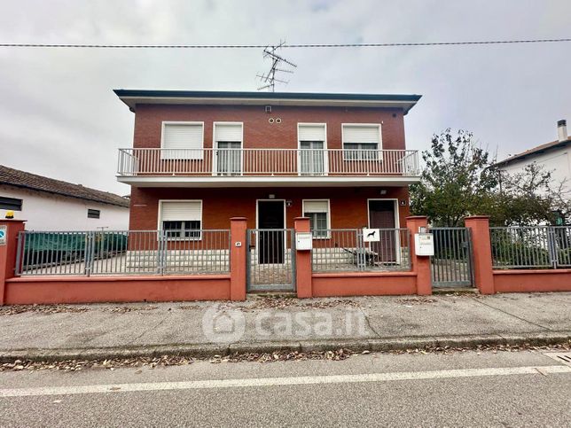 Casa indipendente in residenziale in Via Goffredo Mameli 4