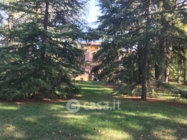 Villa in residenziale in Via Castelnuovo