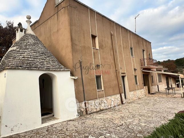 Casa indipendente in residenziale in in agro di Cisternino