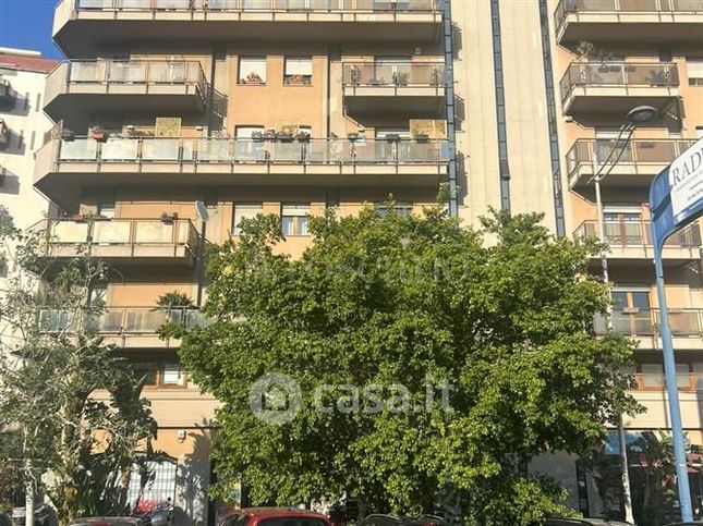 Box/posto auto in residenziale in Viale Campania
