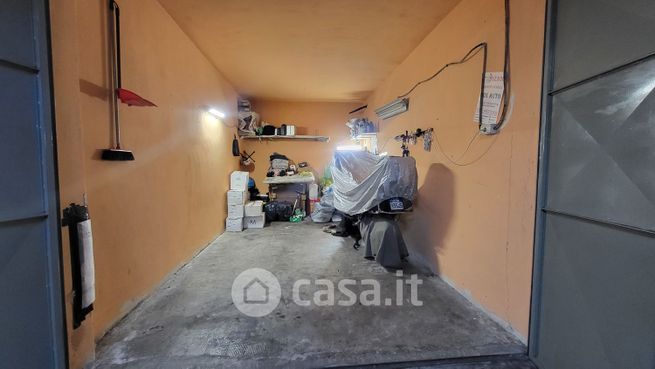 Box/posto auto in residenziale in Via Rio Fracasso 10