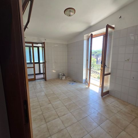 Appartamento in residenziale in Via Emilio Coppola