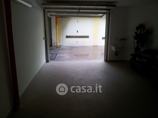 Garage/posto auto in residenziale in Vicolo Pietro Mascagni