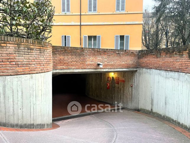 Garage/posto auto in residenziale in Via De' Buttieri 8