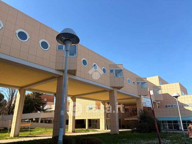Ufficio in commerciale in Via Marzabotto 31