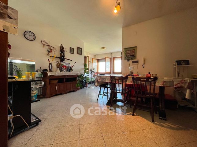 Appartamento in residenziale in Via Sant Isidoro 37