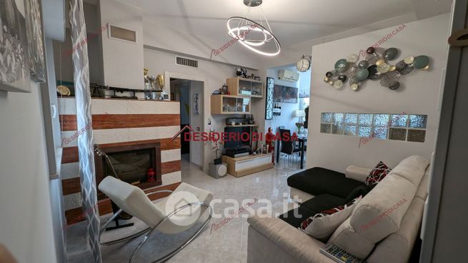 Appartamento in residenziale in Via Baracca Francesco 64