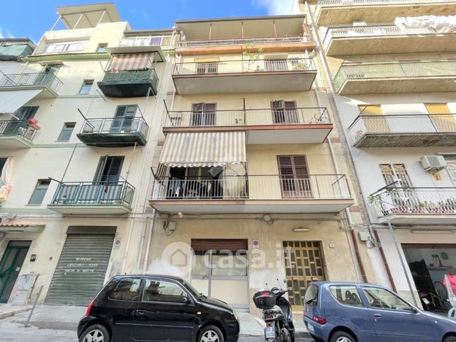 Appartamento in residenziale in Via Scillato 47