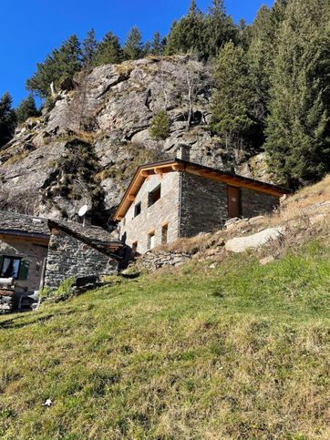 Baita/bungalow/chalet/trullo in residenziale in loc. Chiareggio