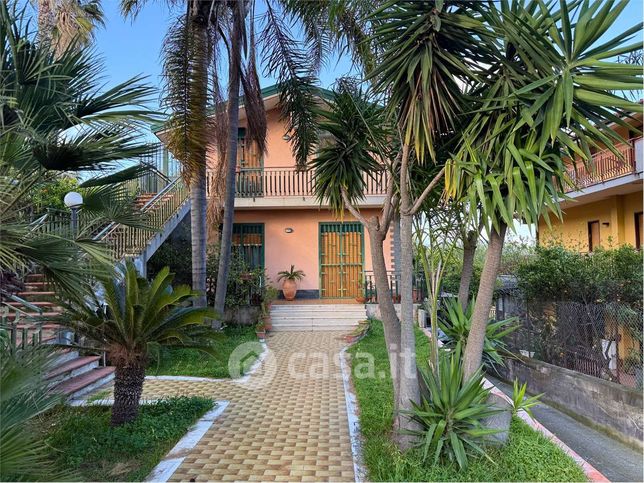 Appartamento in residenziale in Via del Canalicchio 25