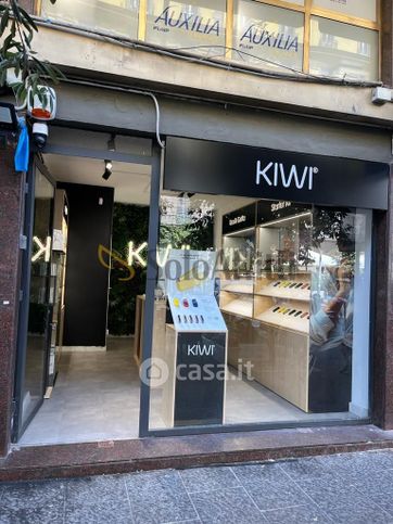 Negozio/locale commerciale in commerciale in Via Agostino Depretis 111