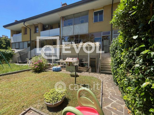Villetta a schiera in residenziale in Via Vittorio Cadel