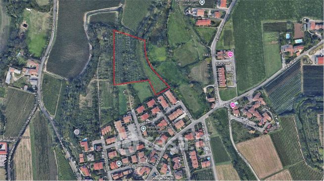 Terreno agricolo in commerciale in 