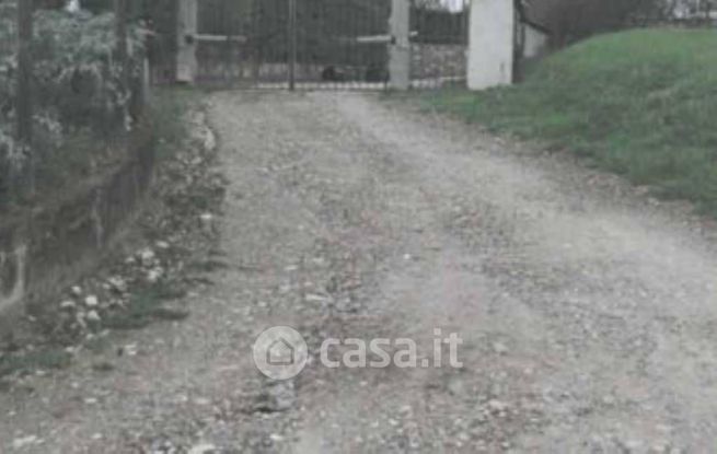 Box/posto auto in residenziale in Via Mortelle 7