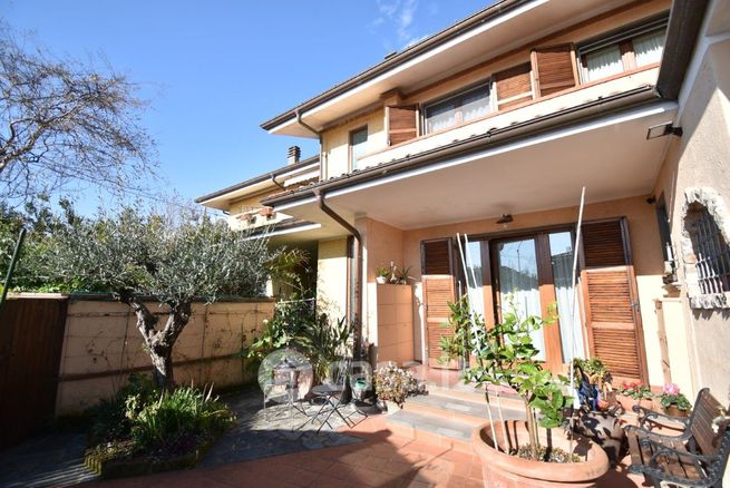 Villetta a schiera in residenziale in Via Andreotti