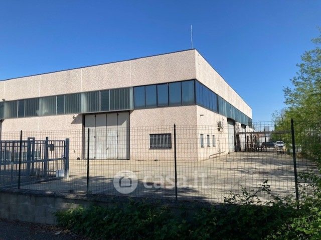Capannone in commerciale in Via Niccolo Copernico 42