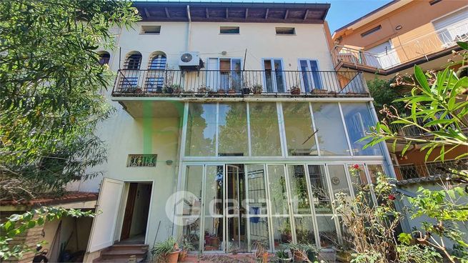 Casa indipendente in residenziale in Via Guglielmo Oberdan 11