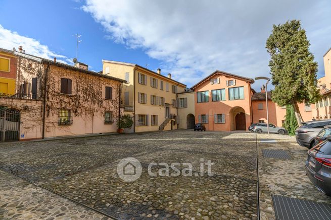 Casa indipendente in residenziale in Via San Mamolo