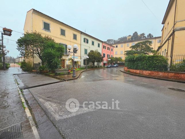 Appartamento in residenziale in Largo Punto B.Shelley 14