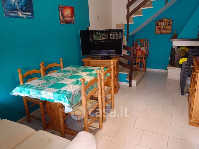 Villetta a schiera in residenziale in Vicolo Ofiuco