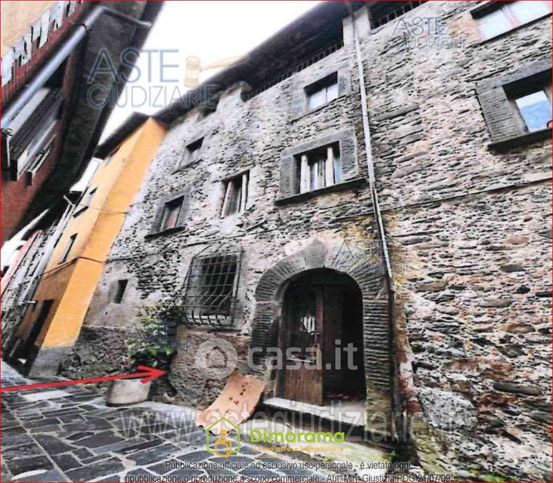 Appartamento in residenziale in Via Castello 15