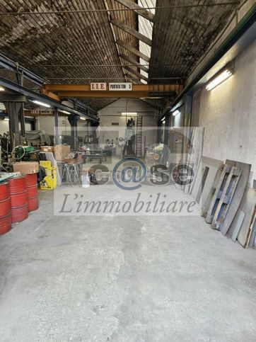 Capannone in commerciale in Via Guglielmo Marconi
