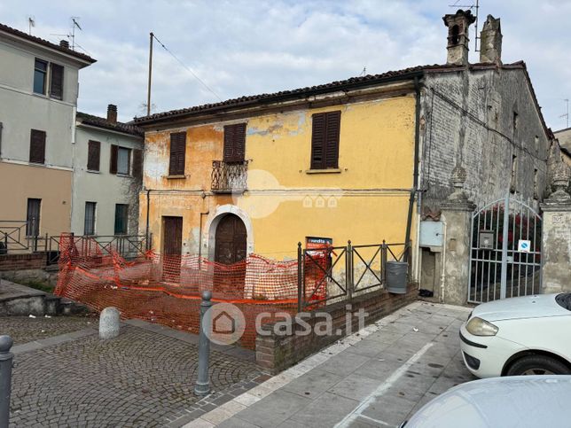 Casa indipendente in residenziale in Via Venti Settembre 31