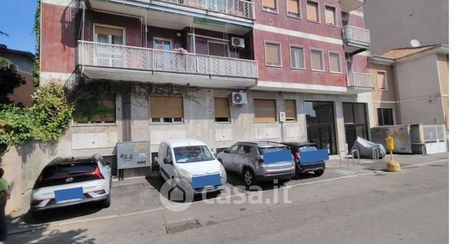 Ufficio in commerciale in Via Torino 8
