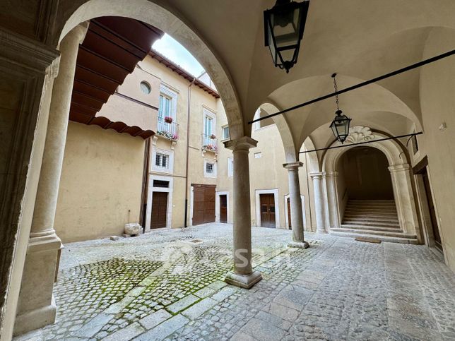 Appartamento in residenziale in Via Cimino