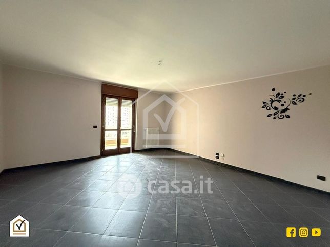Appartamento in residenziale in Via Francesco Eugenio Silvestri