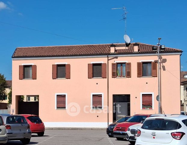 Appartamento in residenziale in Piazza Giuseppe Verdi 17 /A
