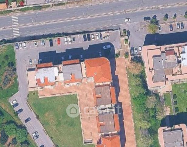 Box/posto auto in residenziale in Viale Gianluigi Bonelli