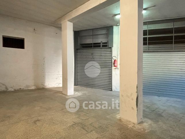 Garage/posto auto in residenziale in Viale Miramare