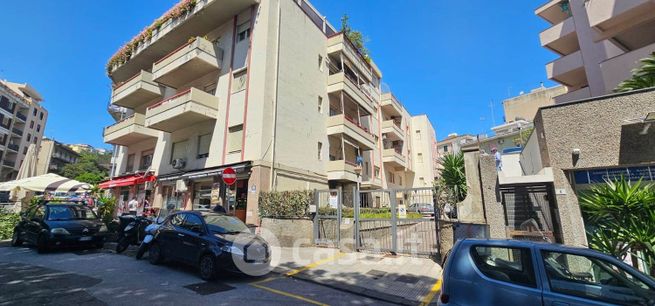 Appartamento in residenziale in Largo Fontana Arena