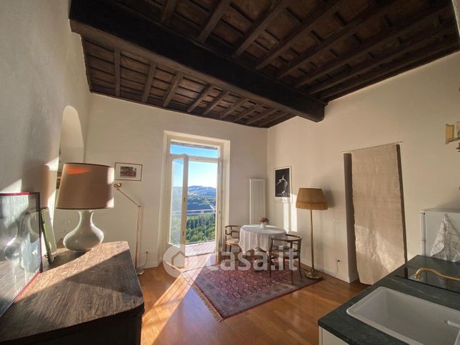 Appartamento in residenziale in Via Vico