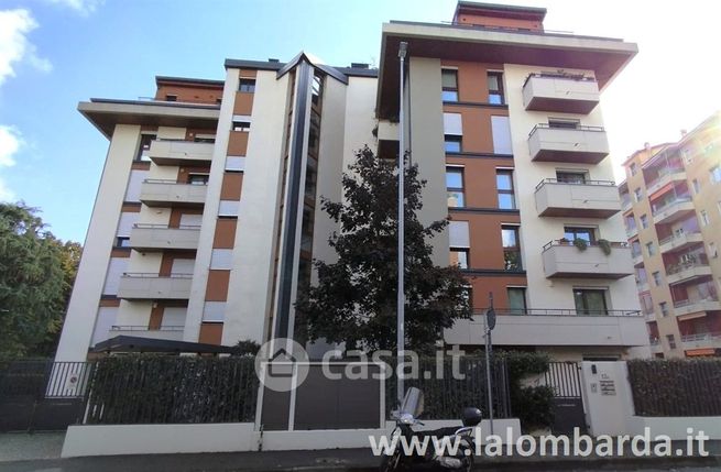 Appartamento in residenziale in Via Carlo Meda 13 a