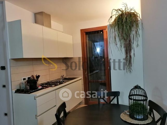 Appartamento in residenziale in Viale Ciro Menotti